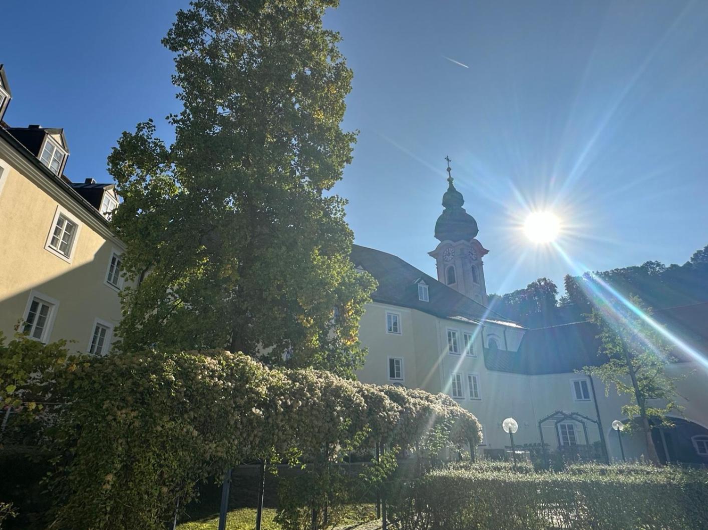 Haus Der Begegnung Heilig Geist Hotell Burghausen Exteriör bild