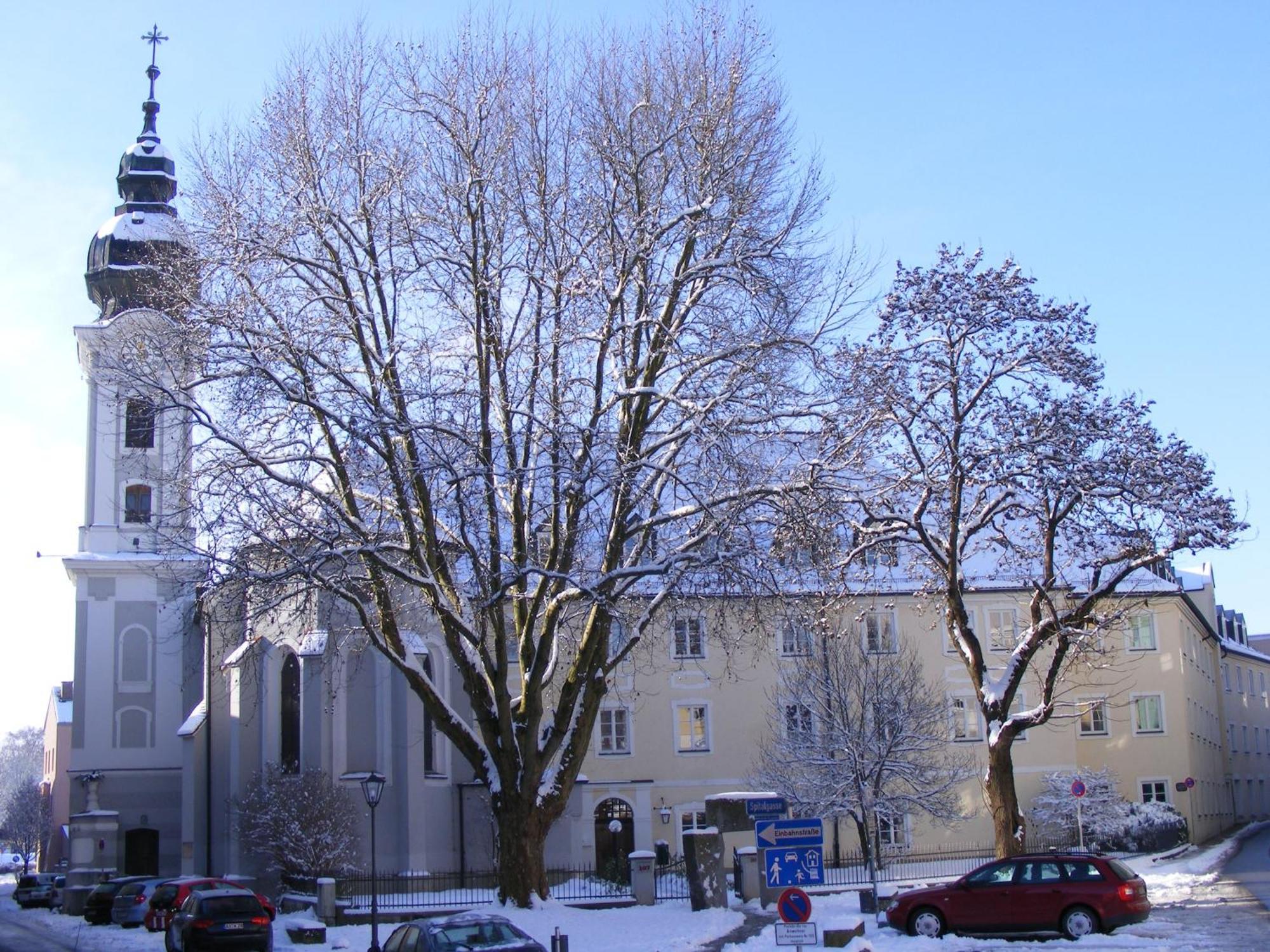 Haus Der Begegnung Heilig Geist Hotell Burghausen Exteriör bild