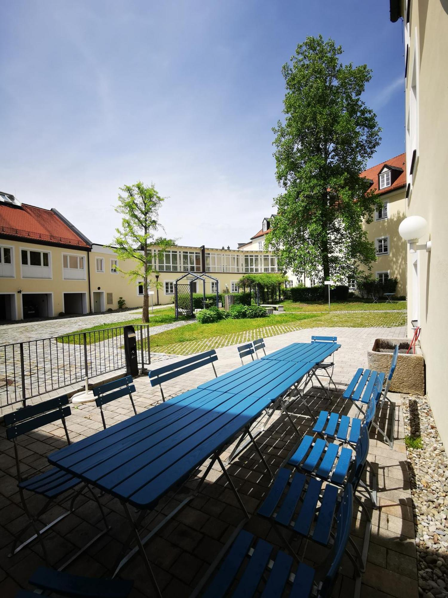 Haus Der Begegnung Heilig Geist Hotell Burghausen Exteriör bild