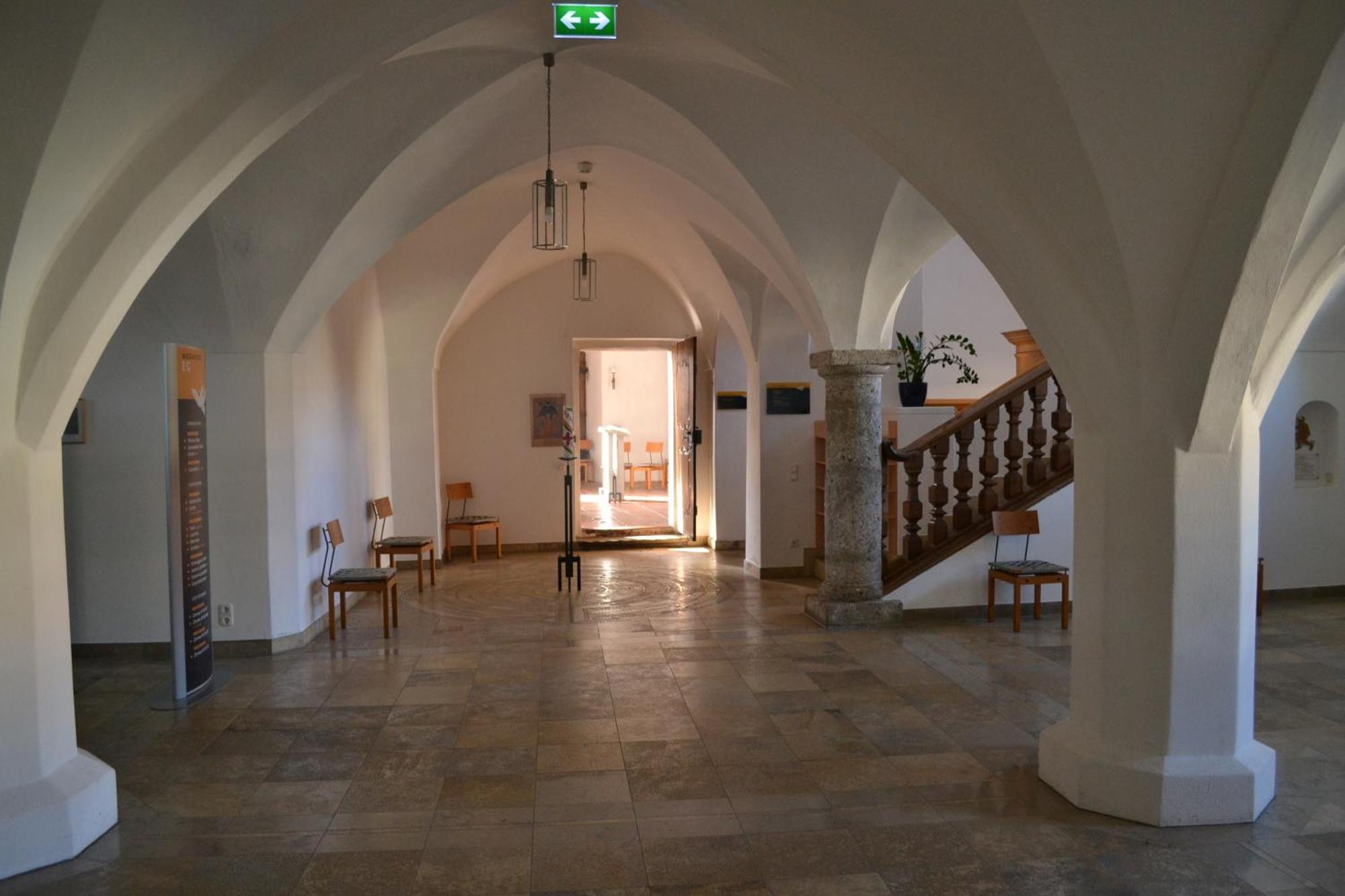 Haus Der Begegnung Heilig Geist Hotell Burghausen Exteriör bild